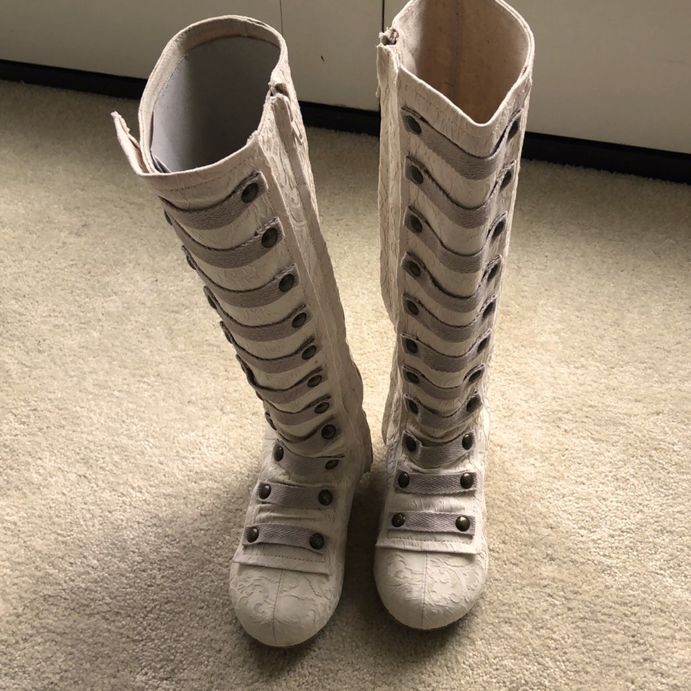 Joyfolie Lace Look Boots